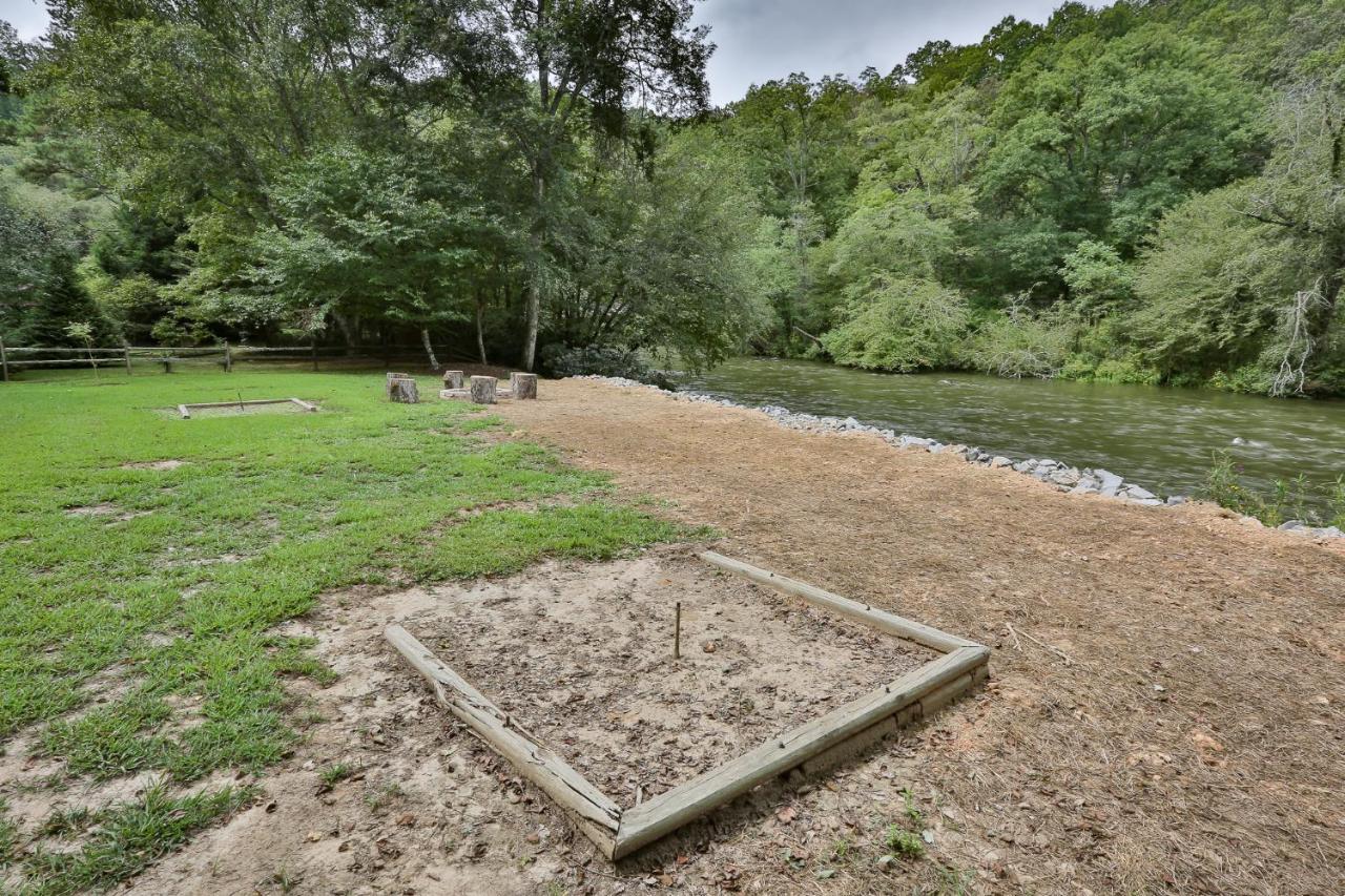 Heaven On The Toccoa Where You Will Enjoy The Sites And Sounds Of The Toccoa River Mineral Bluff Eksteriør billede