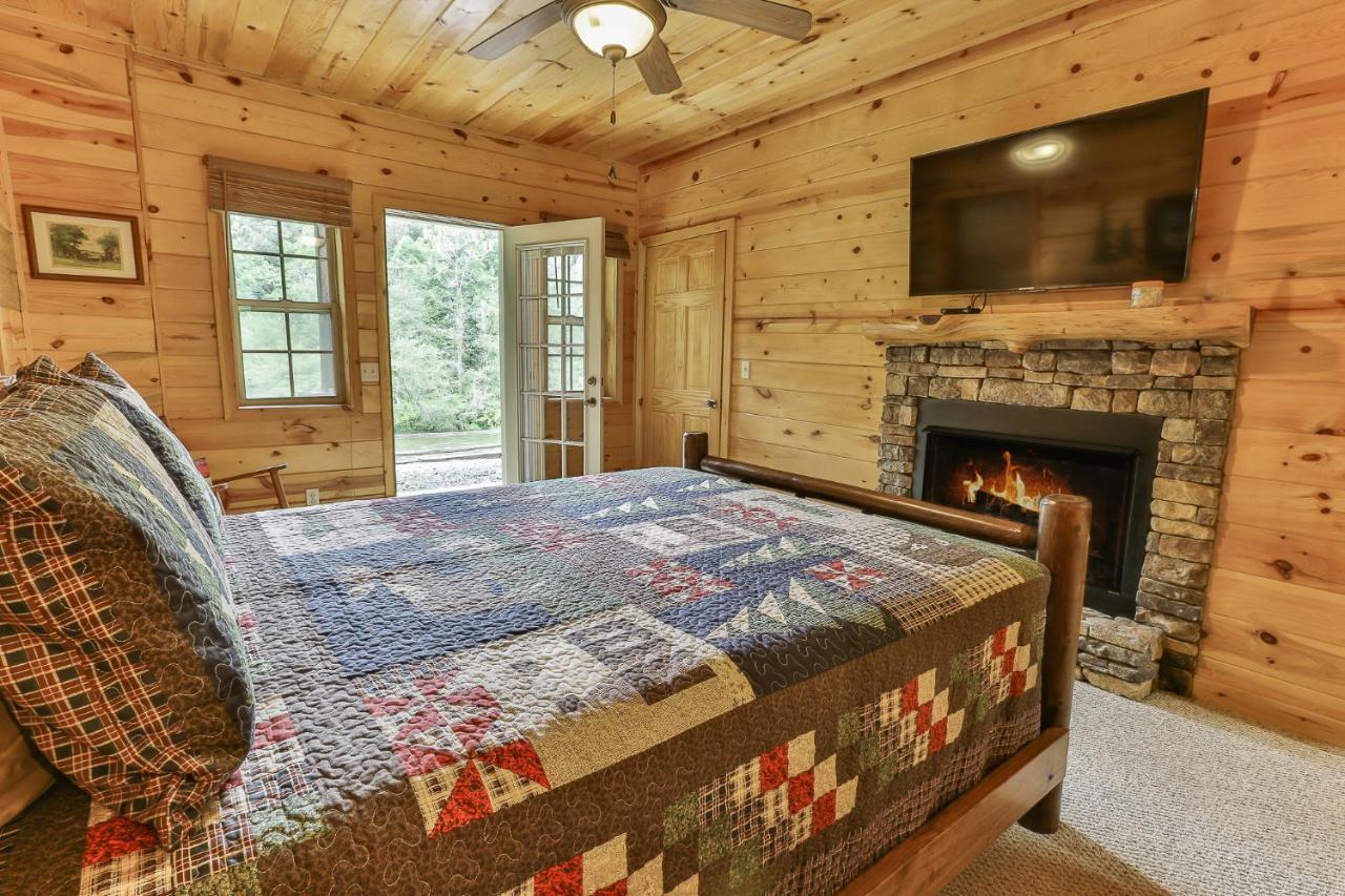 Heaven On The Toccoa Where You Will Enjoy The Sites And Sounds Of The Toccoa River Mineral Bluff Eksteriør billede